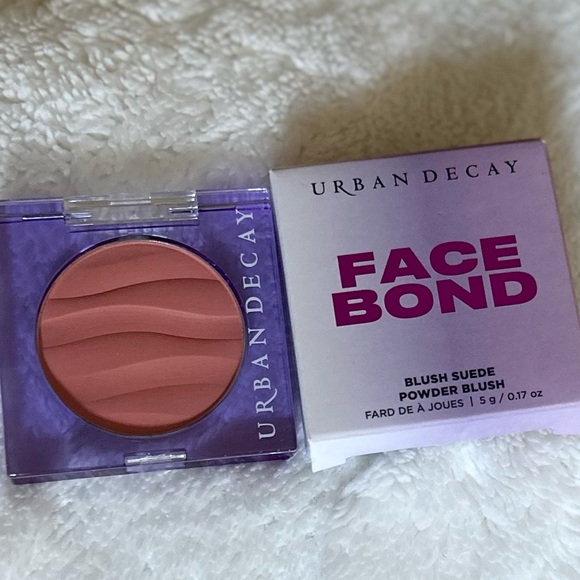 Urban Decay Face Bond Blush Suede - Fleshed Out - Picture 1 of 3